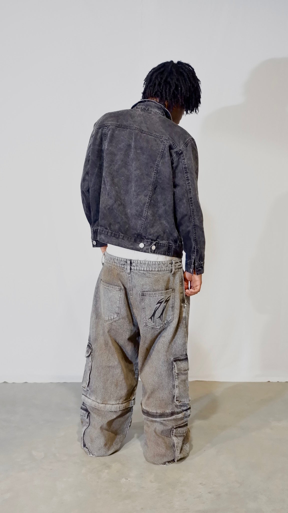 Mud-Wash Double Waisted Cargo Jeans